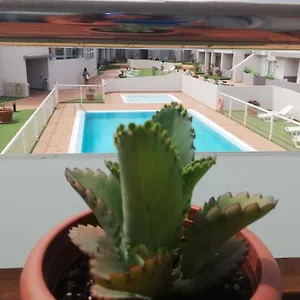 Blue Ocean Corralejo: Sunny Terrace, Pool, Wifi Apartamento